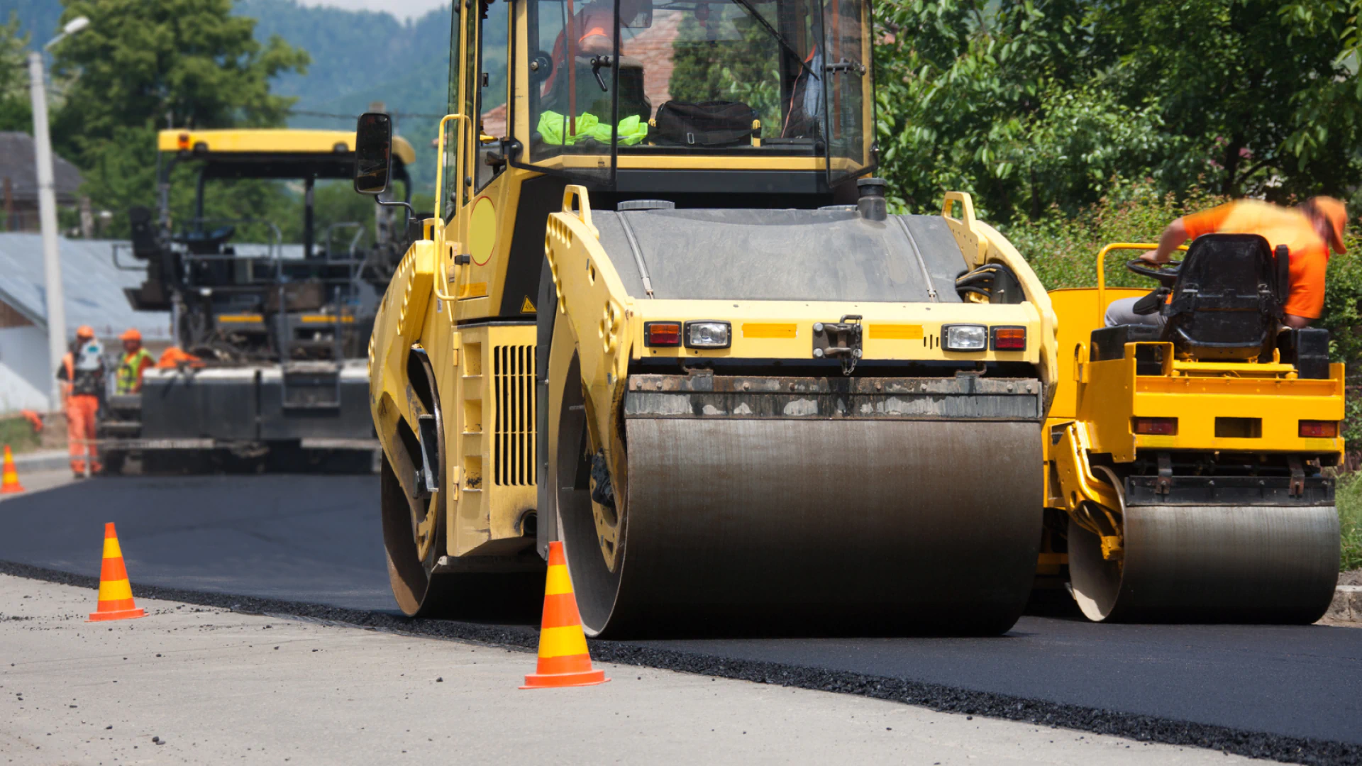 asphalt street installation